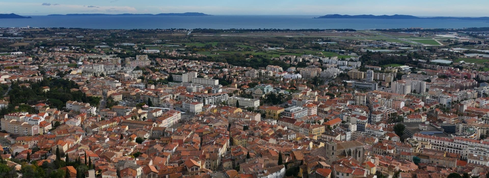 Découvrez l'histoire de notre agence d'autorisation de travaux clé en main L'Agence du Dessin et le parcours de son fondateur du projet.